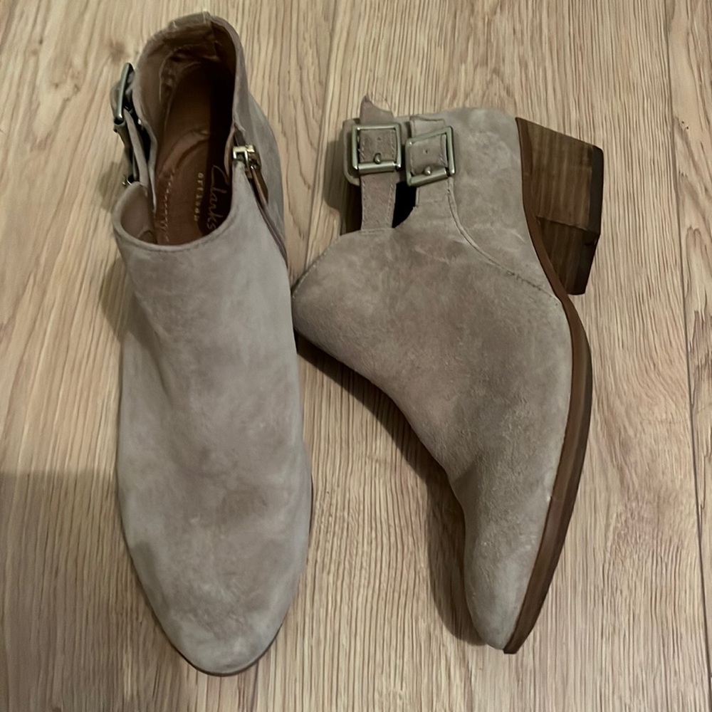 Clarks Tan Ankle Boots with Elastic Panels